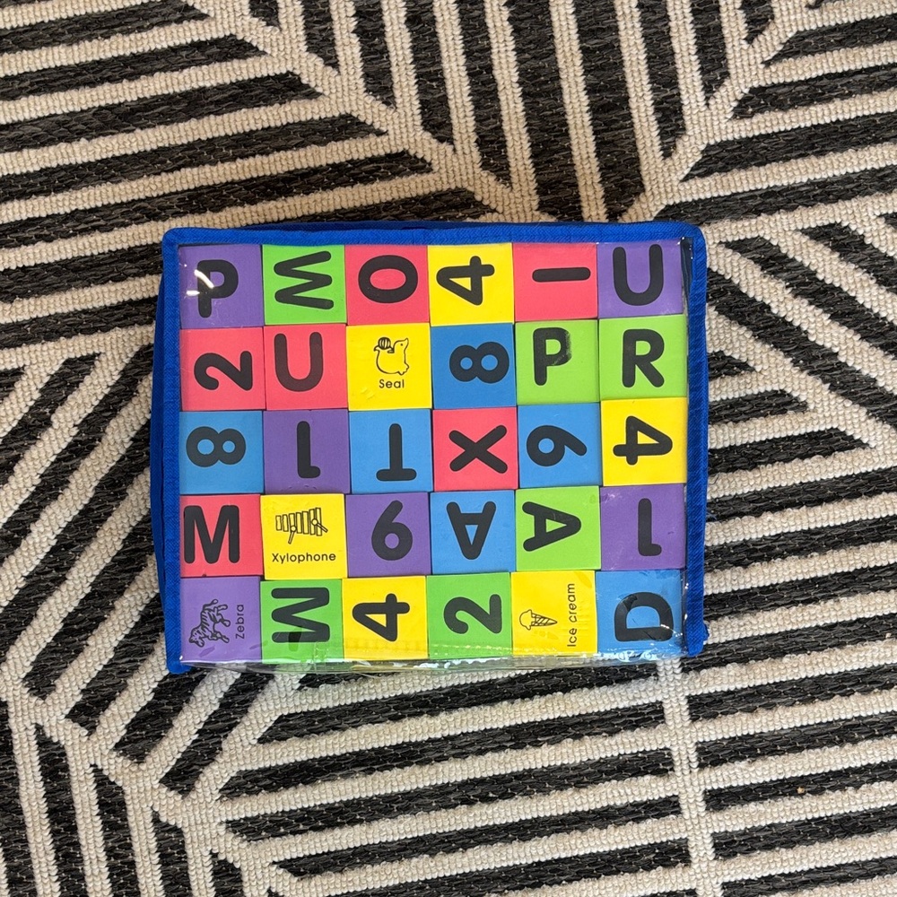 Original Penguin Multicolor Learning Blocks Set